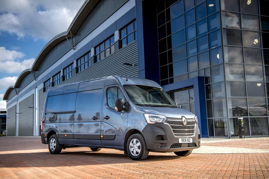  Renault Master L3H2 Van 2019 года  (UK) (фото 1 из 42)